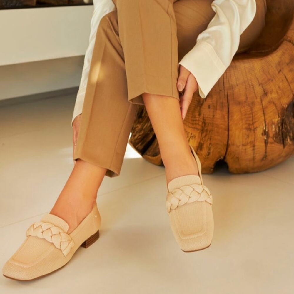 Vivaia Square-Toe Knot Loafers Caitlin 2.0 Almond Sz 41.5 Minimalist Careerwear